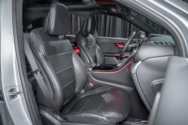 New 2026 Mercedes-Benz GLC 300 image 13