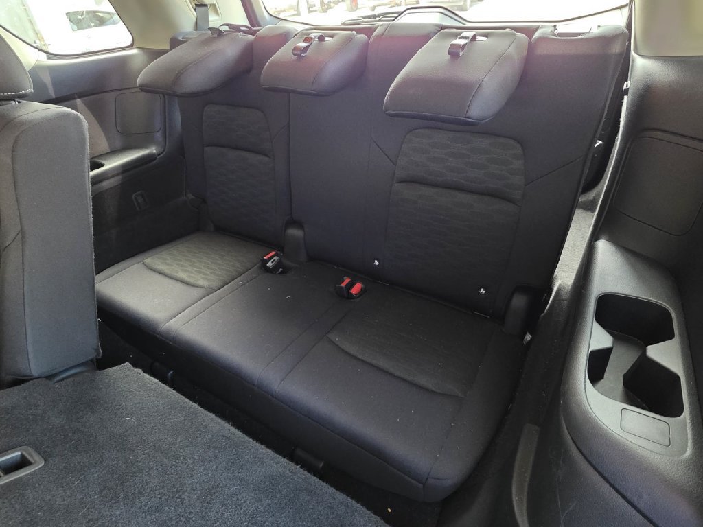 Used 2024 Nissan Pathfinder SV FWD image 11