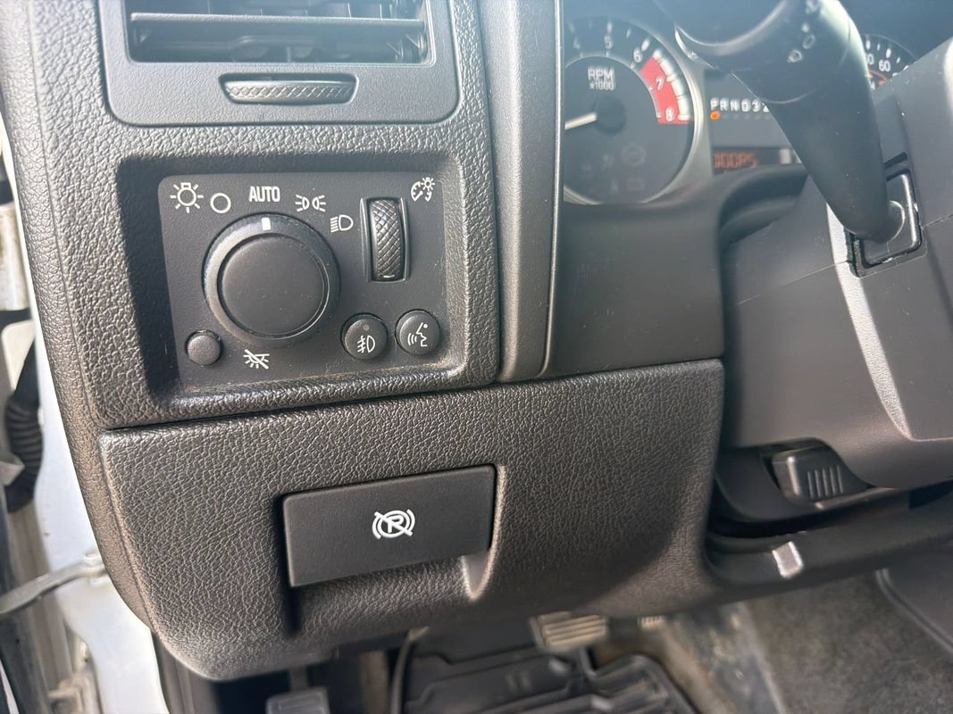 Used 2006 HUMMER H3 w/ Chrome Appearance Package AWD/4WD image 22