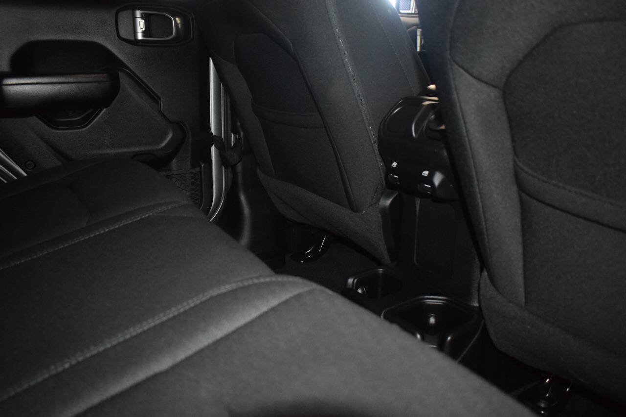Used 2020 Jeep Wrangler Unlimited Sport AWD/4WD image 35
