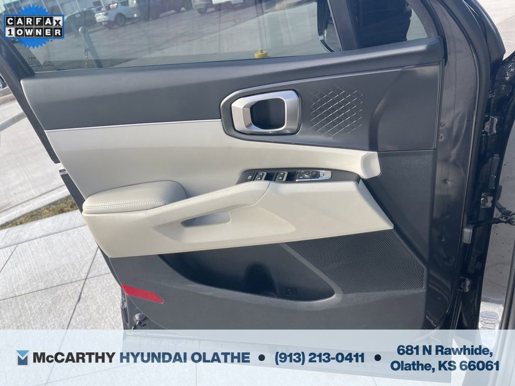 Used 2025 Kia Sorento S image 34