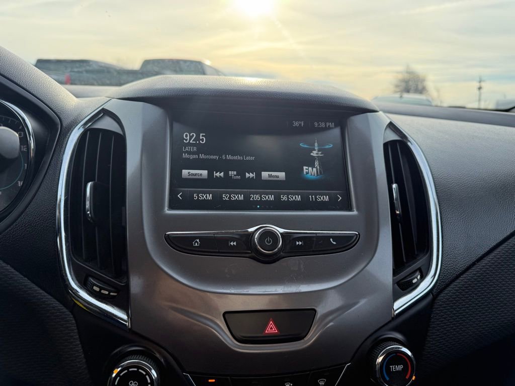 Used 2017 Chevrolet Cruze LT image 11