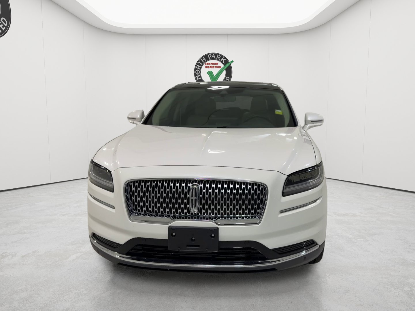 Used 2021 Lincoln Nautilus Reserve w/ Equipment Group 201A FWD image 7