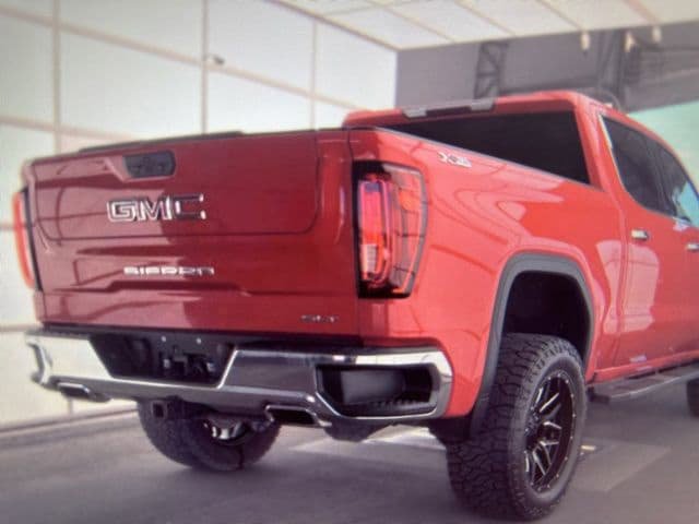 Used 2019 GMC Sierra 1500 SLT w/ X31 Off-Road Package AWD/4WD image 5