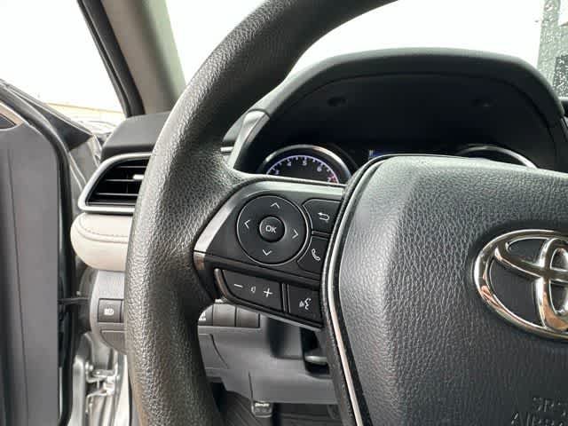 Used 2019 Toyota Camry LE FWD image 12