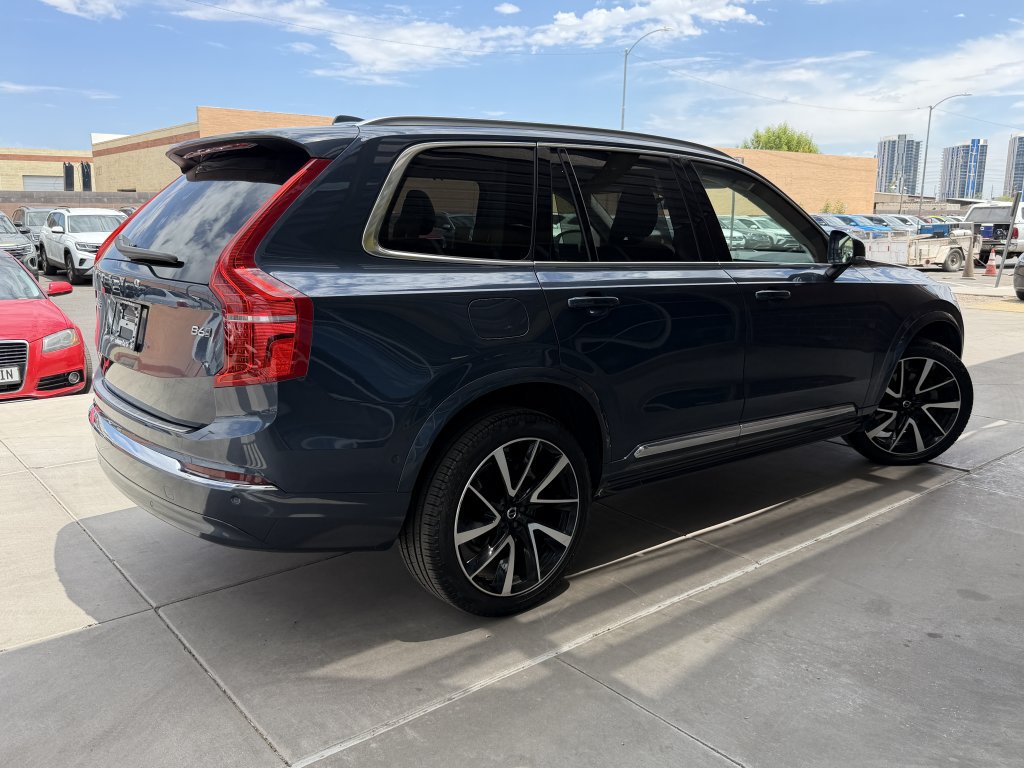 Used 2024 Volvo XC90 B6 Ultimate w/ Lounge Package AWD/4WD image 4