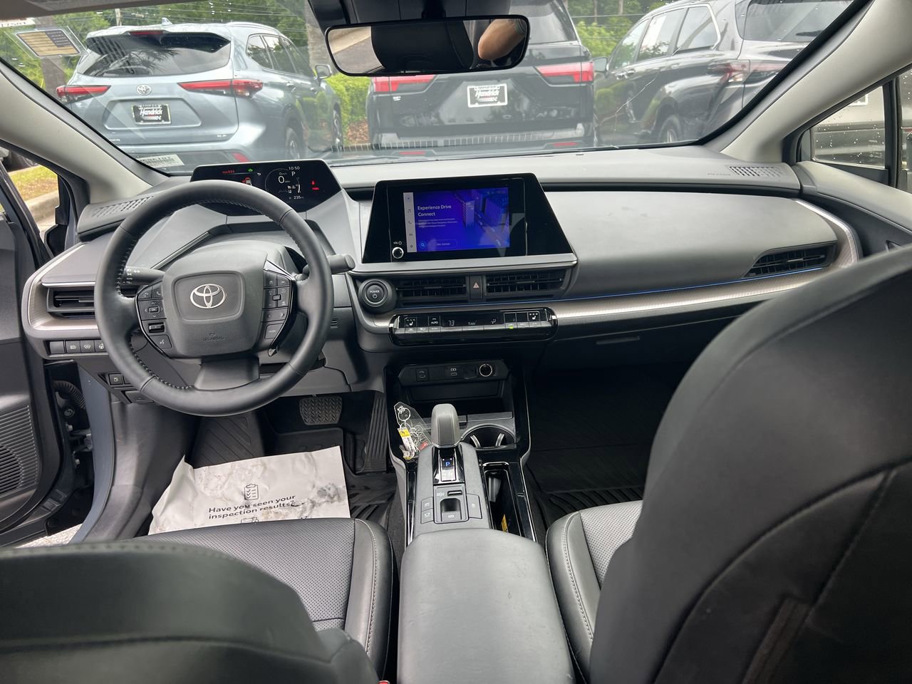 Used 2024 Toyota Prius XLE FWD image 31