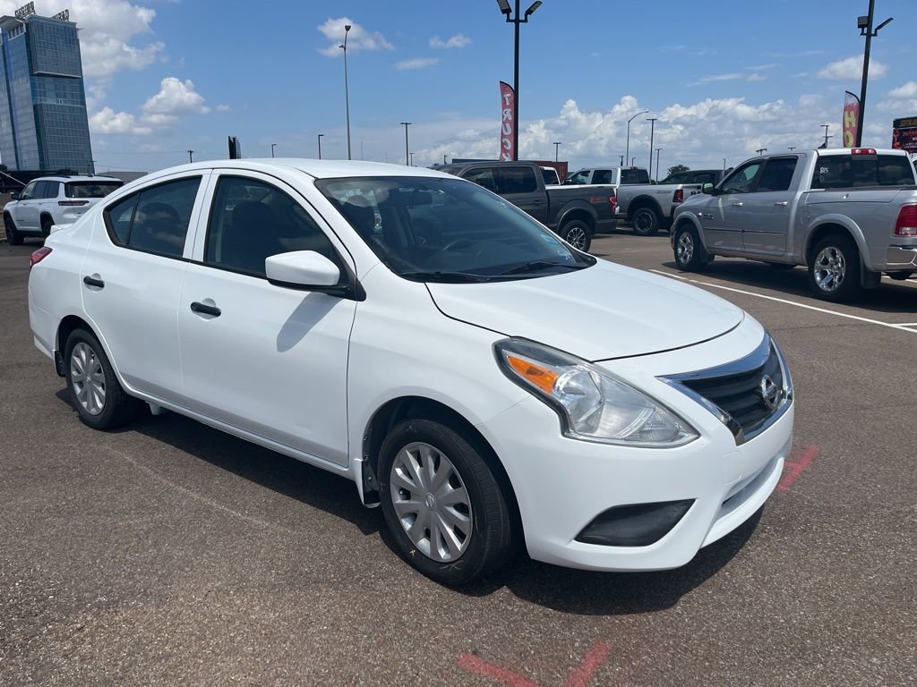 Used 2018 Nissan Versa S Plus FWD image 9