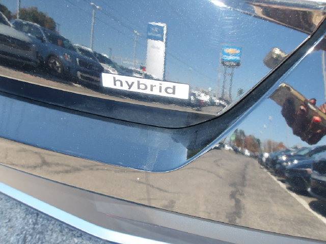 Certified 2025 Hyundai Elantra SEL FWD image 9