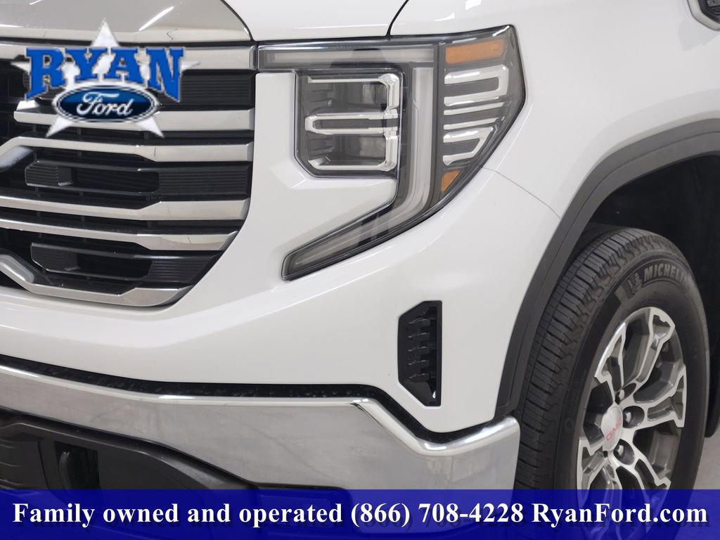 Used 2025 GMC Sierra 1500 SLT image 6