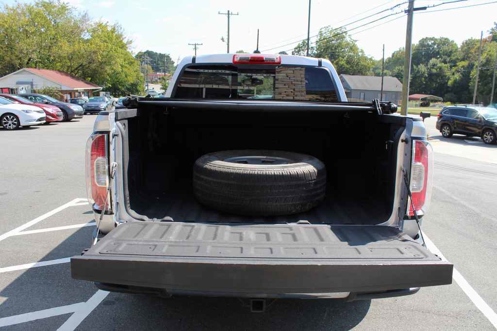 Used 2016 GMC Canyon SLT image 10