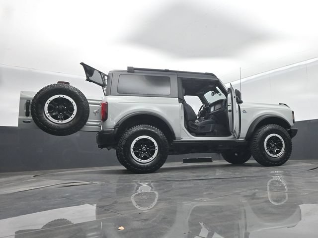 Certified 2021 Ford Bronco Black Diamond w/ Sasquatch Package AWD/4WD image 75