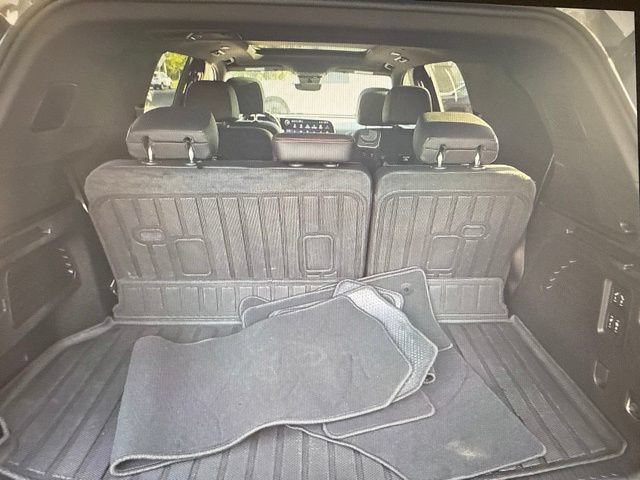 Used 2024 Chevrolet Traverse RS FWD image 10