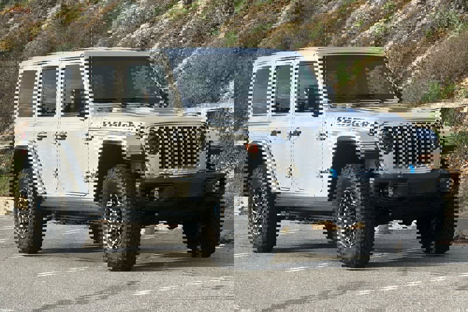 Used 2023 Jeep Wrangler Unlimited Rubicon 4xe w/ Steel Bumper Group image 5