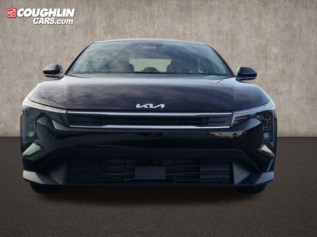 New 2025 Kia K4 LXS image 2