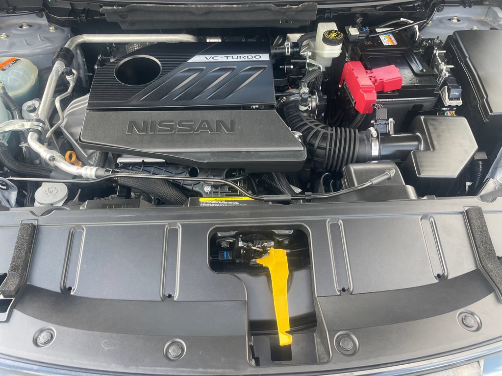 Certified 2024 Nissan Rogue Platinum FWD image 22