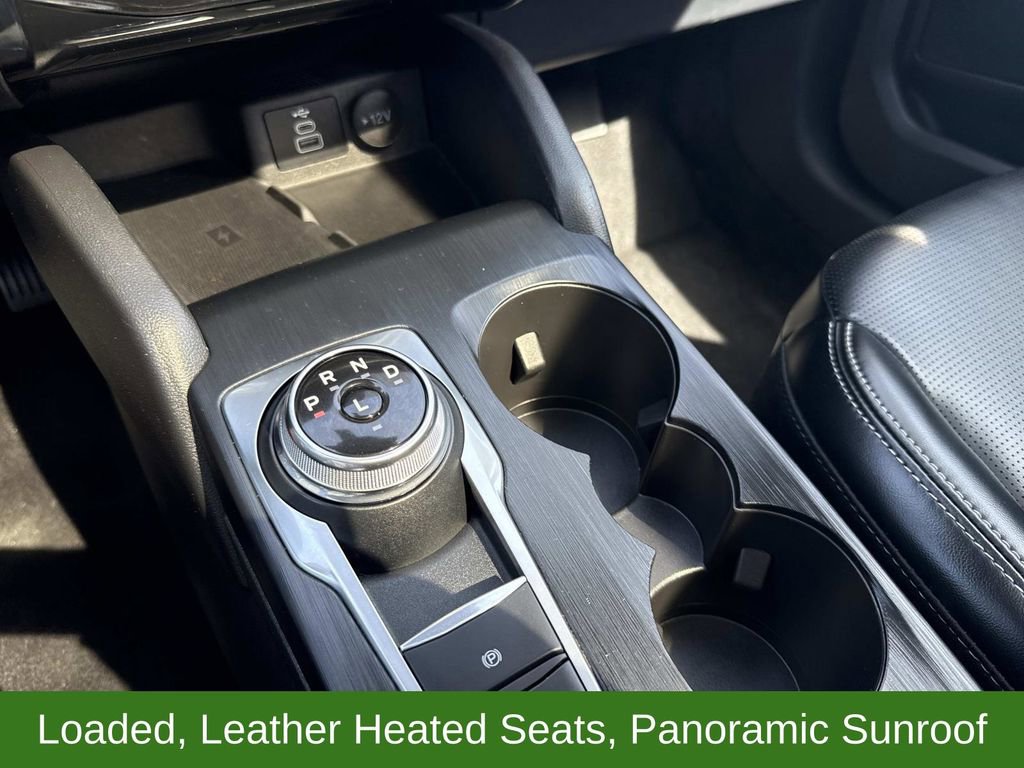 Certified 2024 Ford Escape Platinum AWD/4WD image 26