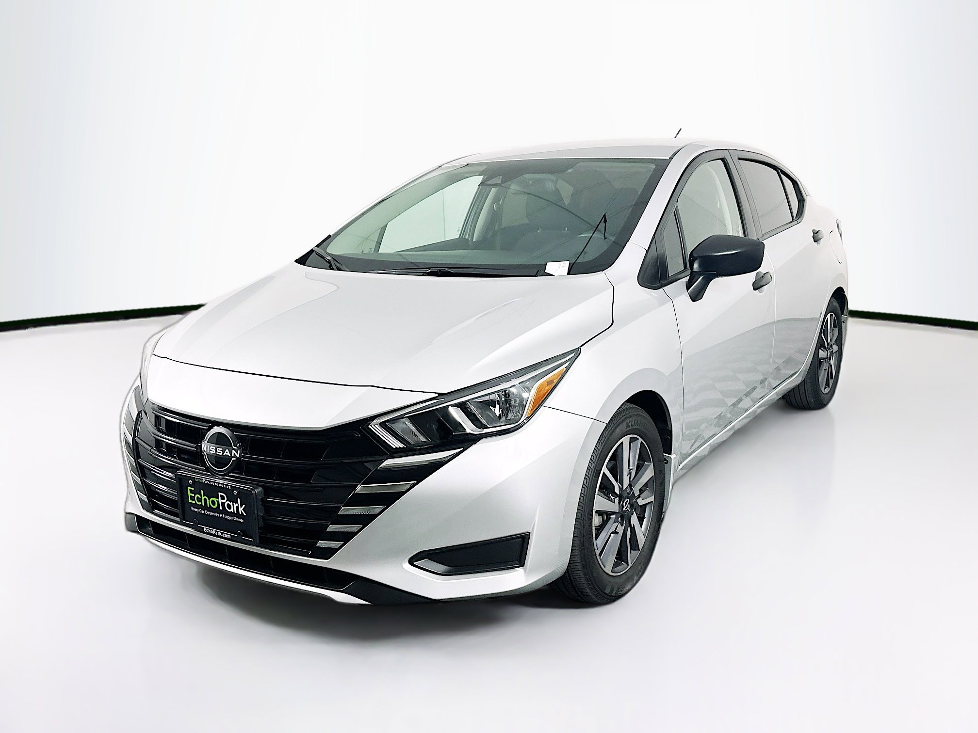 Used 2024 Nissan Versa S w/ S Plus Package image 3