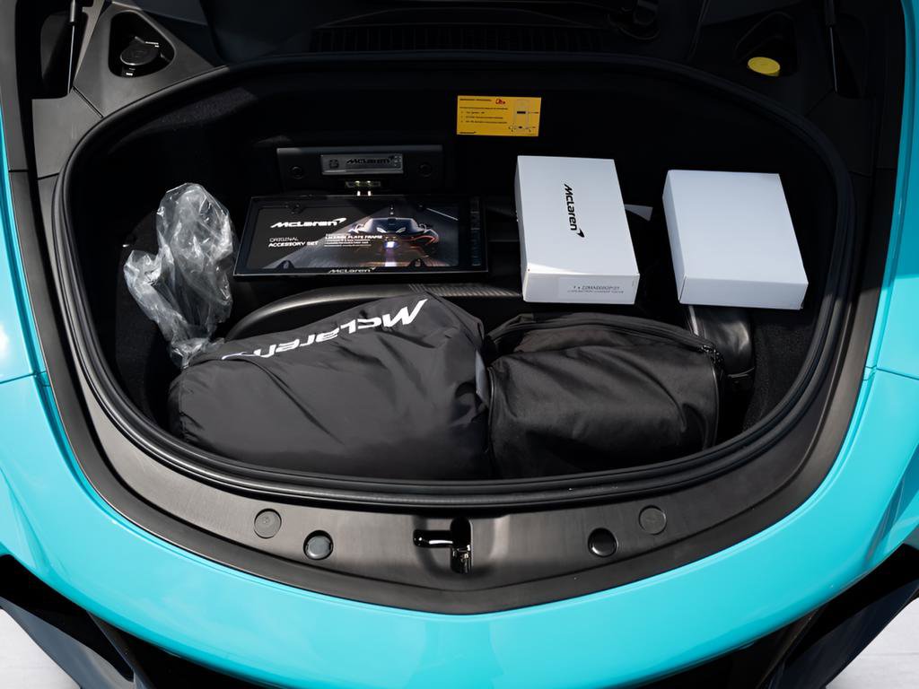 New 2025 McLaren Artura image 34