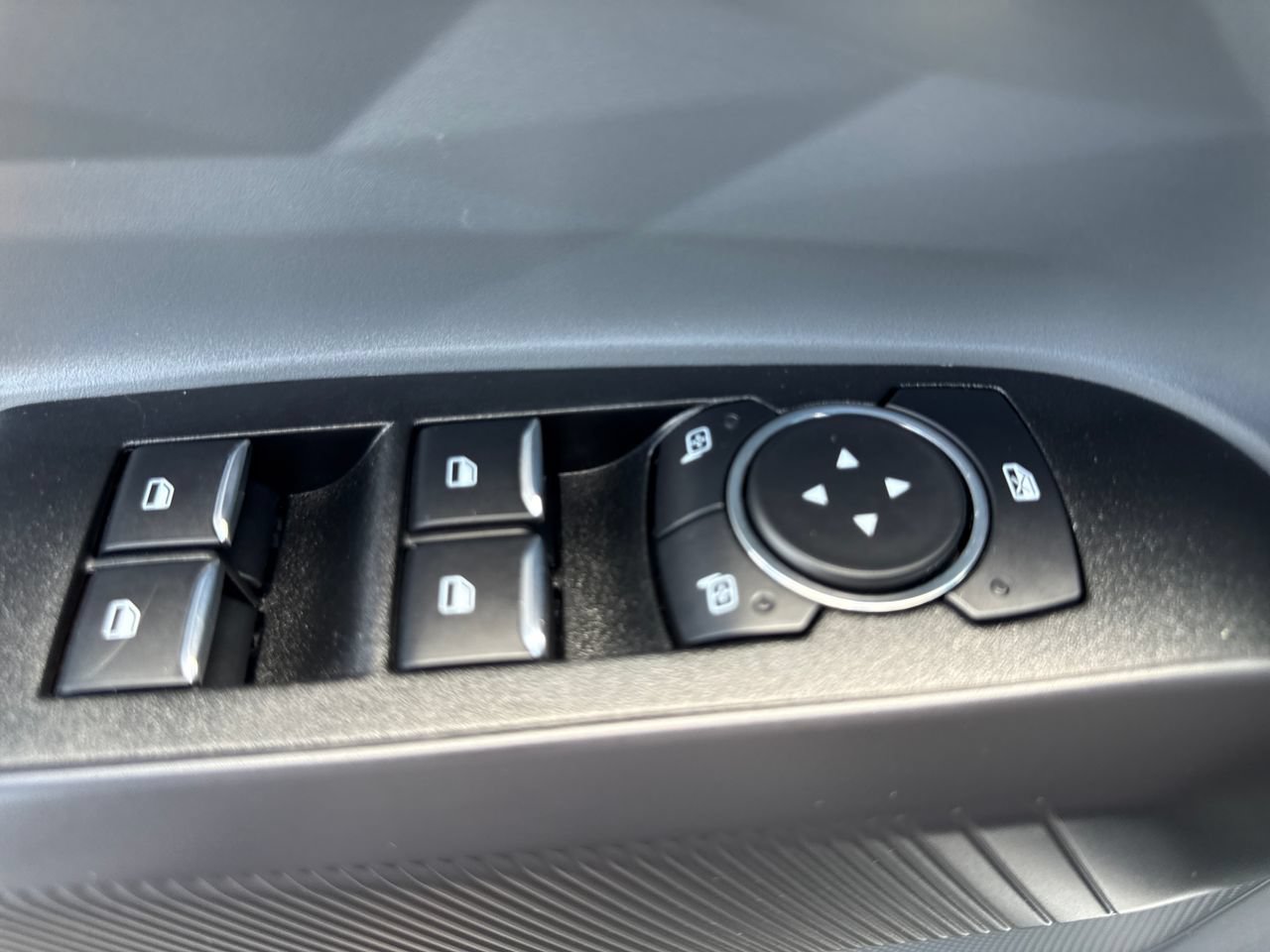 Used 2025 Ford Maverick Tremor AWD/4WD image 19