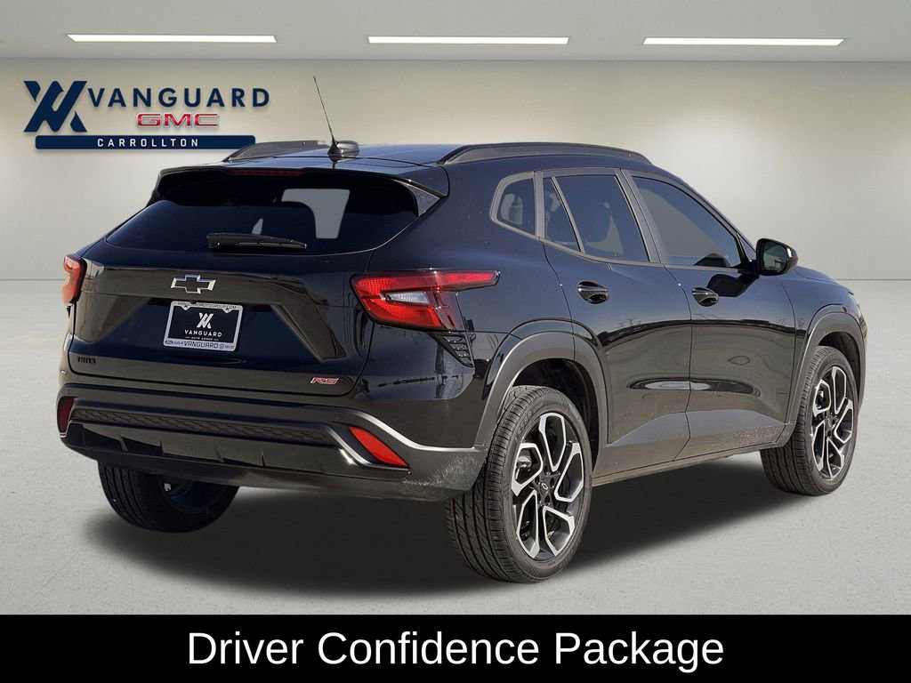 Used 2024 Chevrolet Trax RS w/ Sunroof Package image 3
