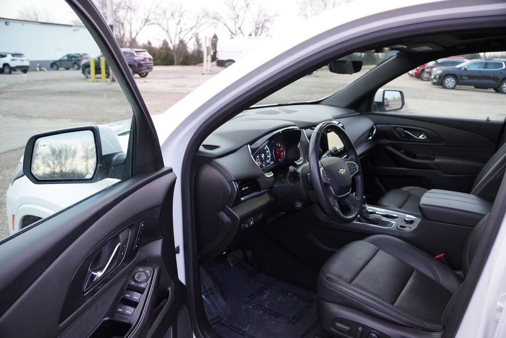 Certified 2023 Chevrolet Traverse High Country image 15