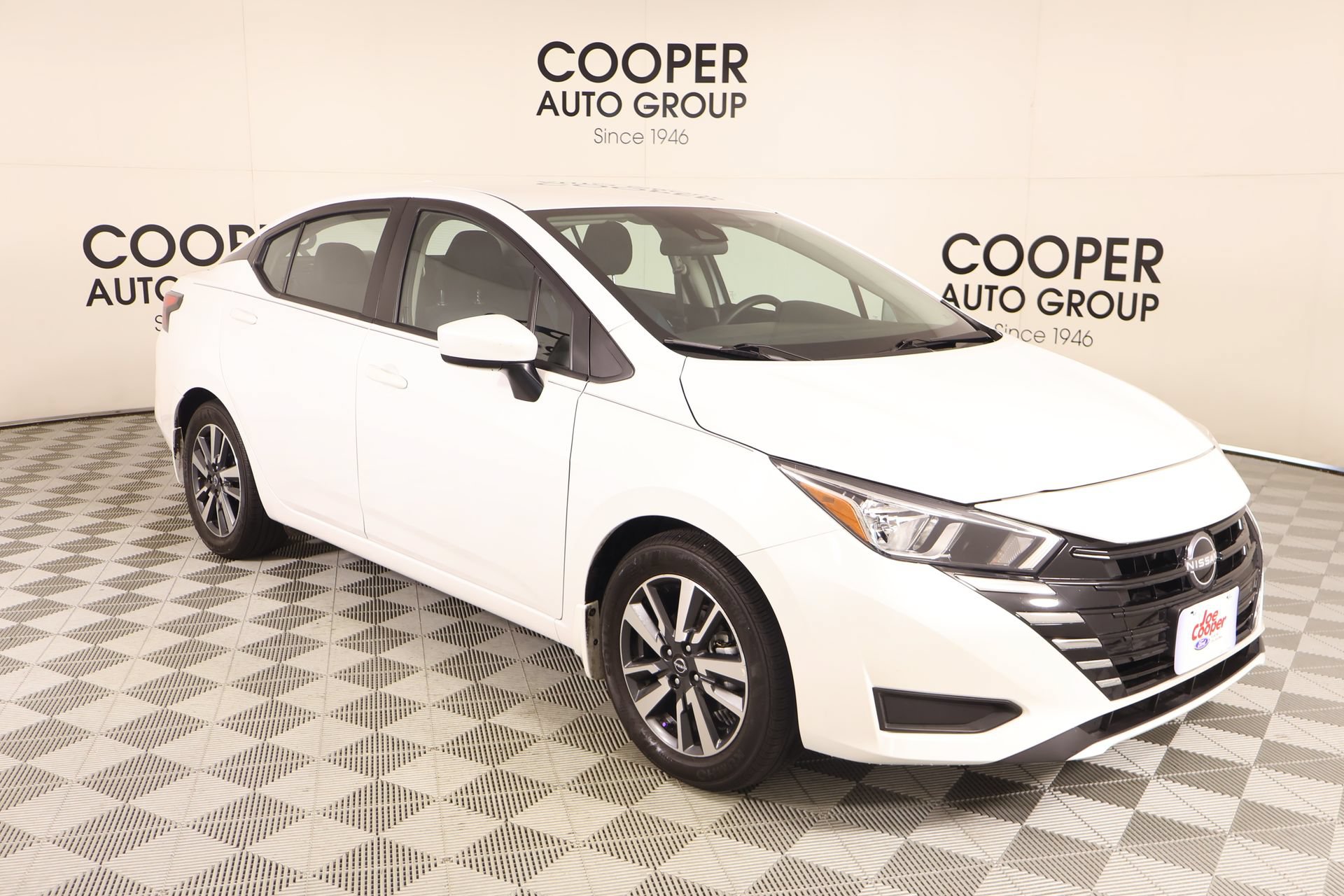 Used 2024 Nissan Versa SV w/ Trunk Package