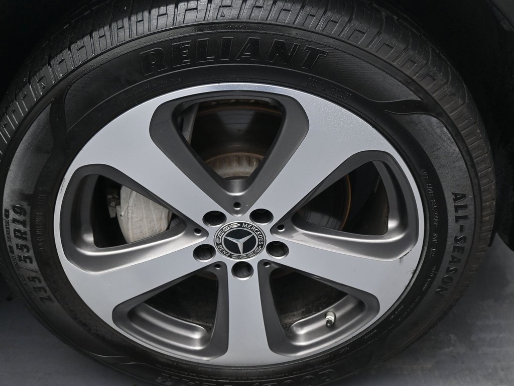 Used 2021 Mercedes-Benz GLC 300 4MATIC Coupe image 40