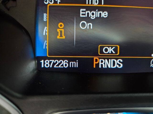 Used 2017 Ford Escape SE w/ SE Leather Comfort Package AWD/4WD image 23