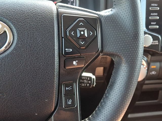 Used 2024 Toyota 4Runner TRD Off-Road AWD/4WD image 23