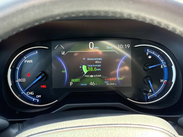 Used 2023 Toyota RAV4 SE w/ Convenience Package image 28