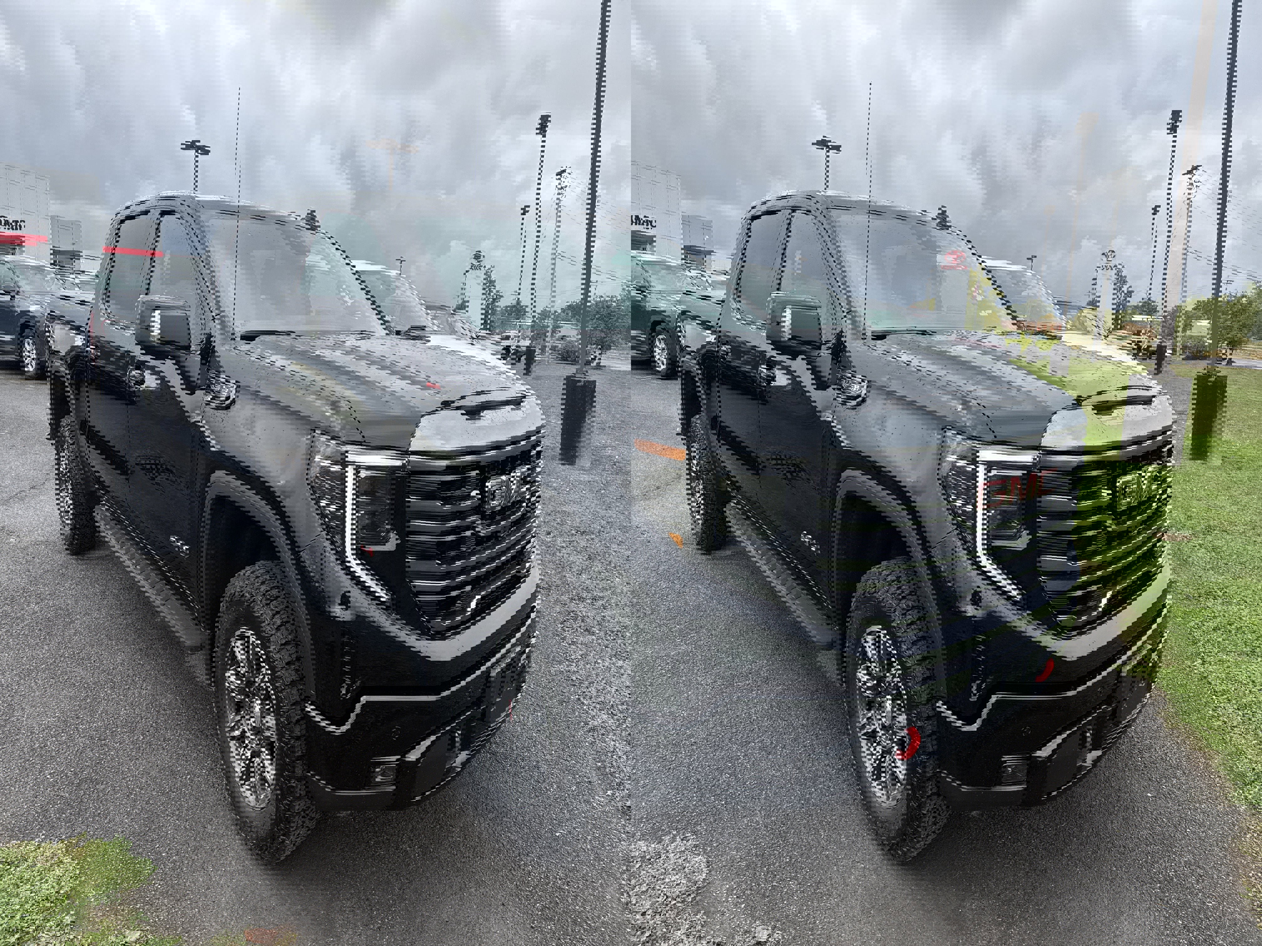 Used 2024 GMC Sierra 1500 AT4 w/ AT4 Premium Package image 2