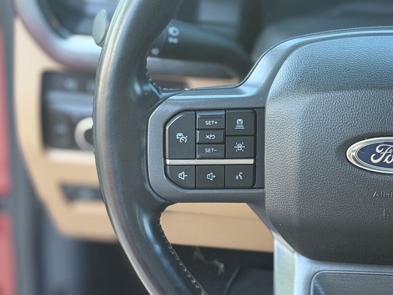 Used 2023 Ford F350 Lariat w/ Lariat Ultimate Package AWD/4WD image 16