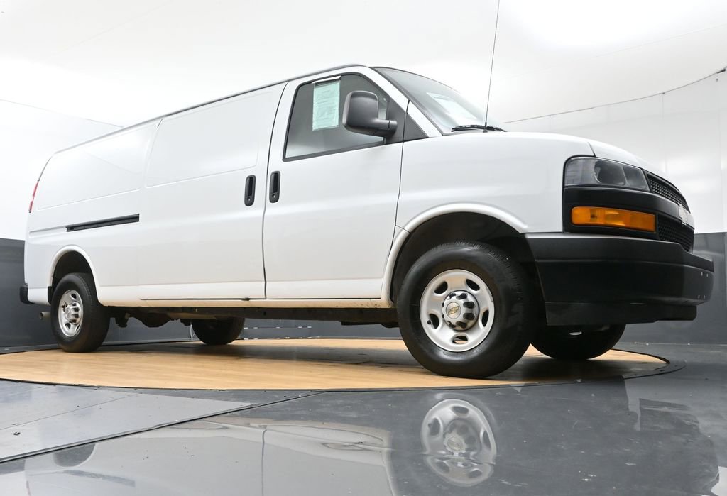 Used 2024 Chevrolet Express 3500 Extended w/ Driver Convenience Package image 45
