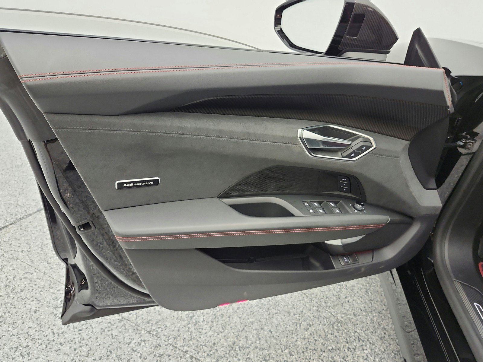 Used 2023 Audi RS e-tron GT image 18