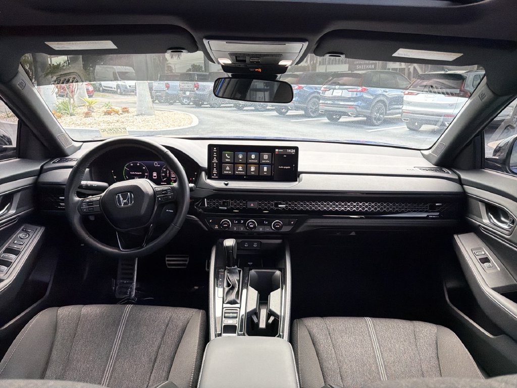 Used 2025 Honda Accord Sport image 10