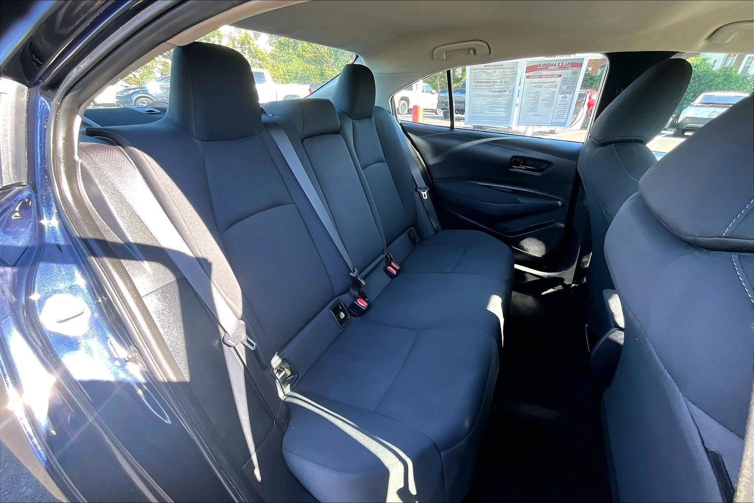 Used 2022 Toyota Corolla LE FWD image 25
