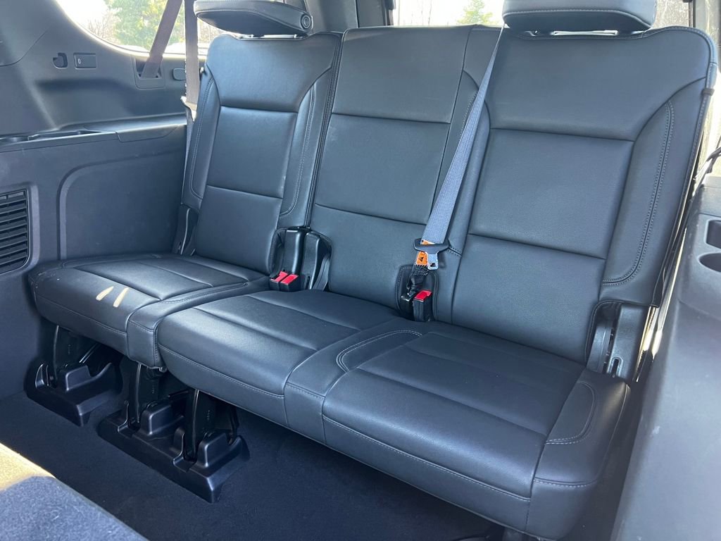 Used 2024 Chevrolet Suburban LT AWD/4WD image 15