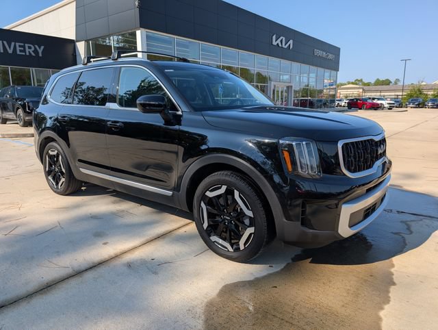 Used 2024 Kia Telluride EX w/ EX Captain's Chair Package