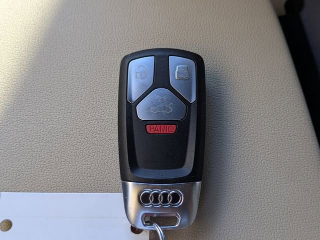 Used 2025 Audi Q5 2.0T Premium image 31