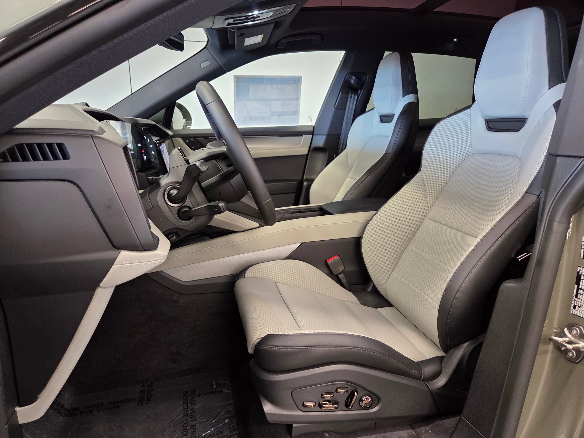New 2026 Porsche Cayenne Electric AWD/4WD image 5