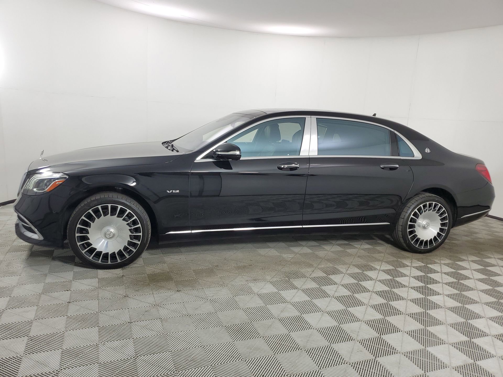 Used 2019 Mercedes-Benz Maybach S 650 image 6