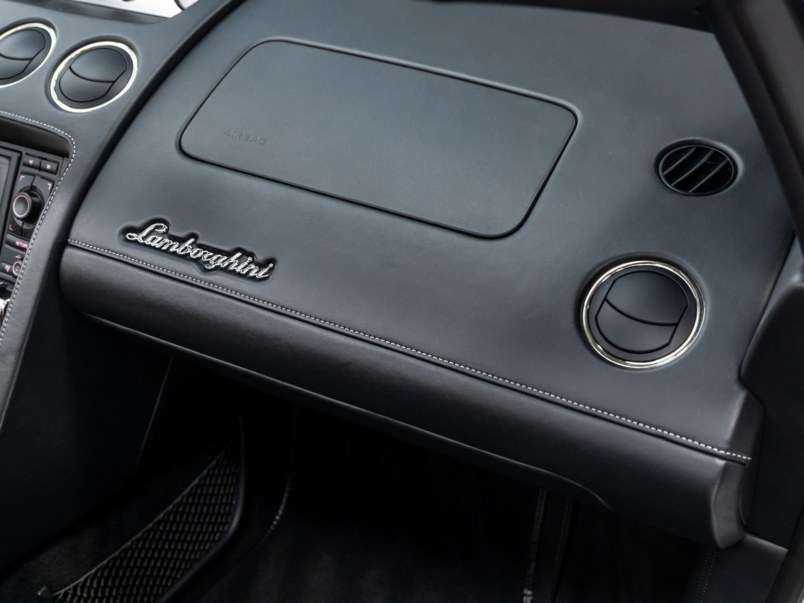 Used 2011 Lamborghini Gallardo LP 560-4 AWD/4WD image 33