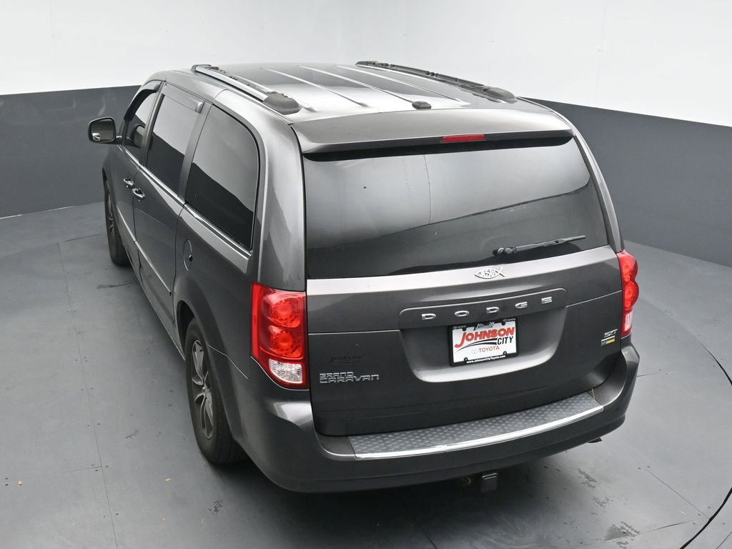 Used 2017 Dodge Grand Caravan SXT FWD image 14