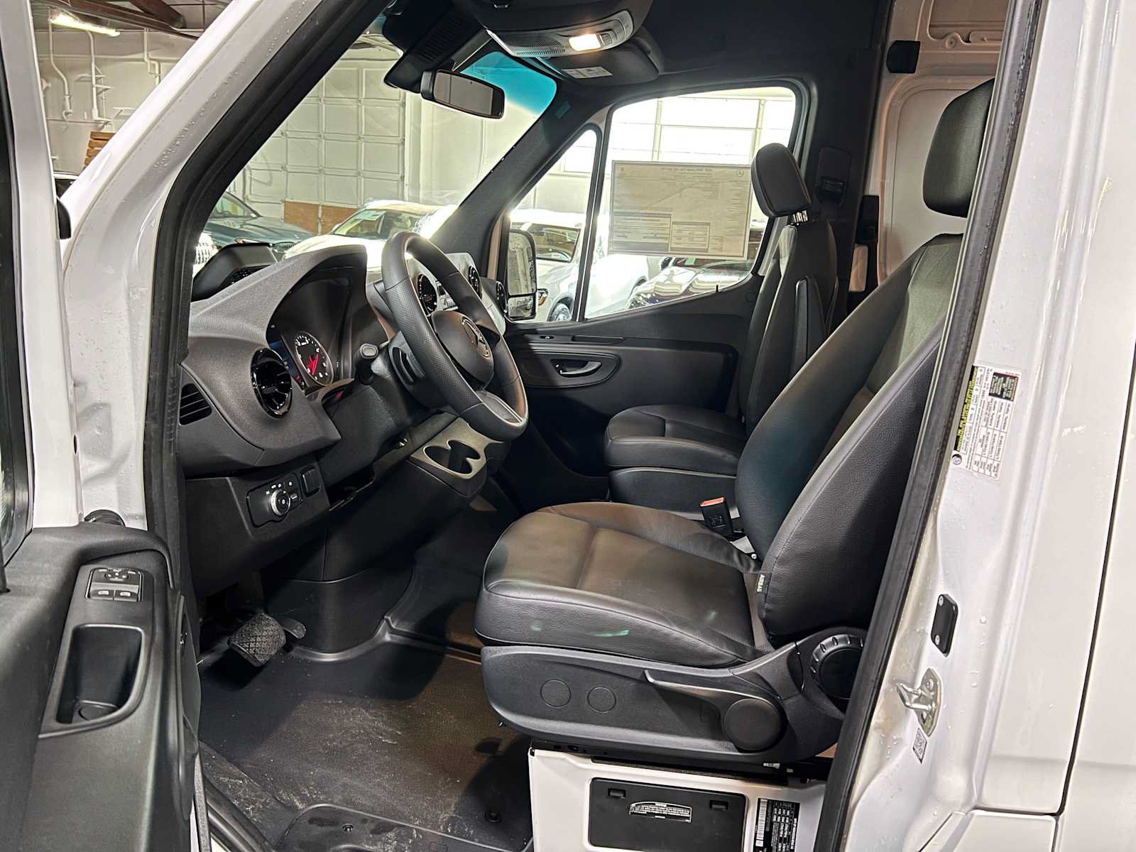 New 2025 Mercedes-Benz Sprinter 2500 image 21