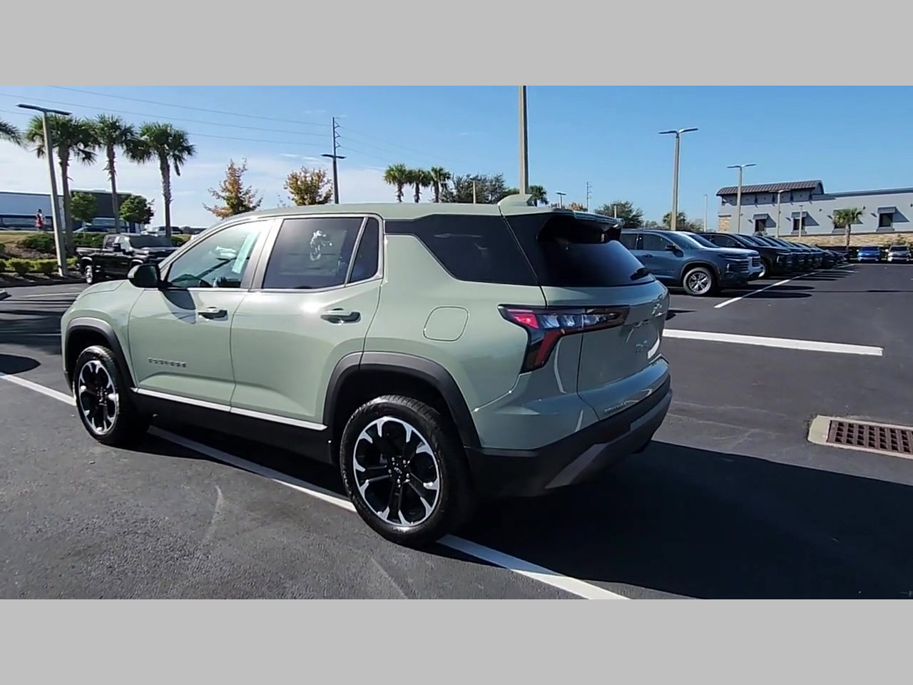 New 2026 Chevrolet Equinox LT w/ Convenience Package II image 18