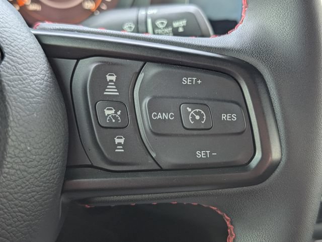 Used 2024 Jeep Gladiator Rubicon w/ Safety Group AWD/4WD image 23