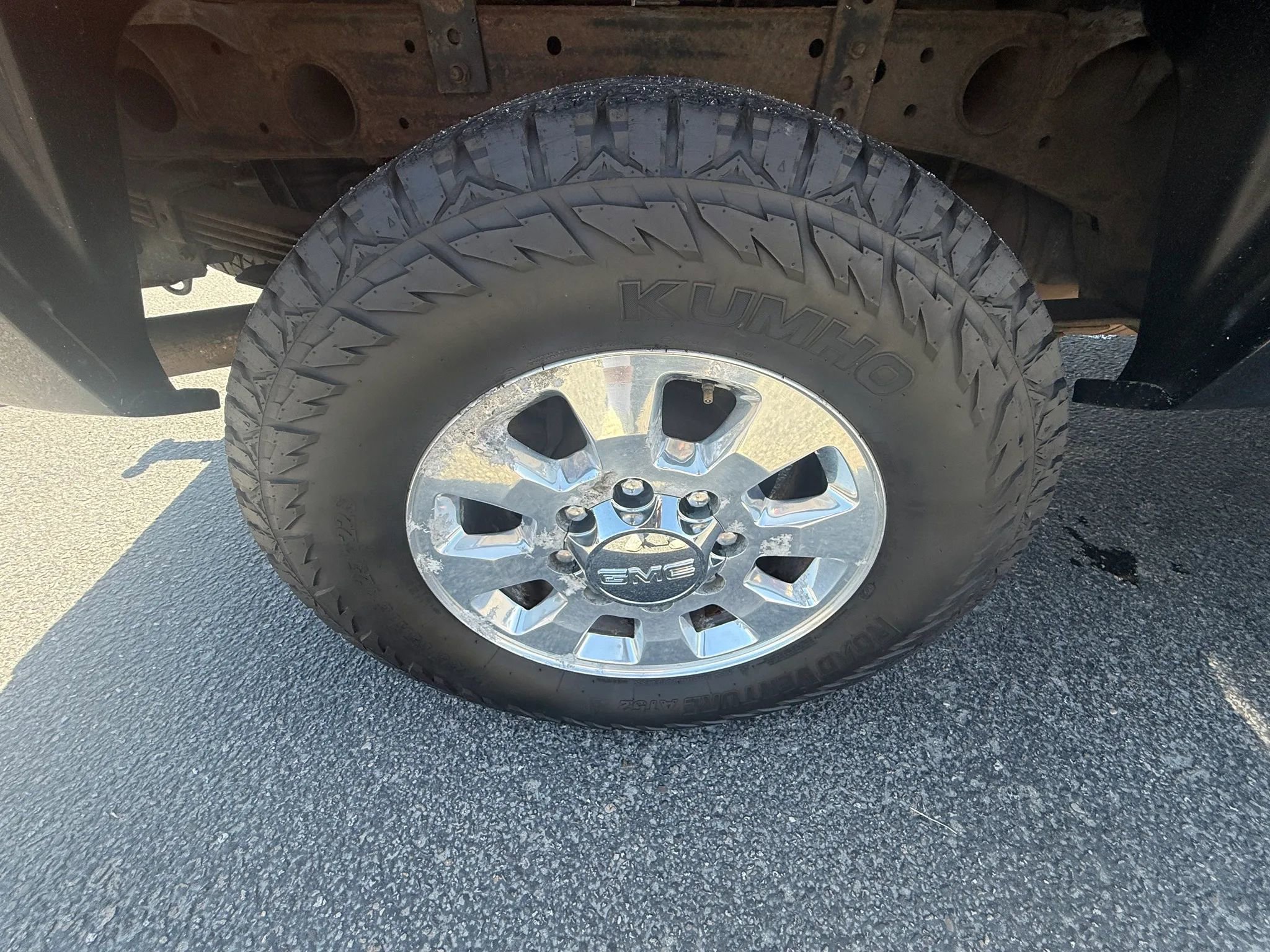 Used 2011 GMC Sierra 2500 SLT w/ Suspension Package, Off-Road AWD/4WD image 16