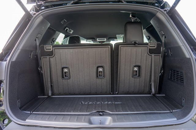 New 2025 Nissan Pathfinder Rock Creek image 8