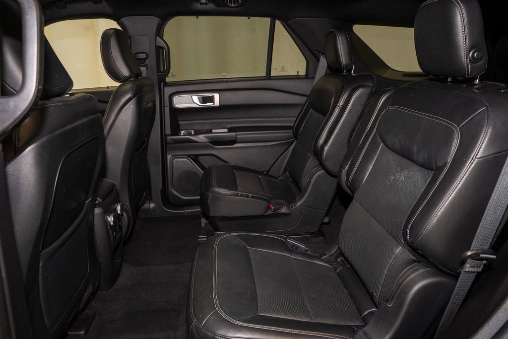 Used 2020 Ford Explorer Limited w/ Class III Trailer Tow Package image 9
